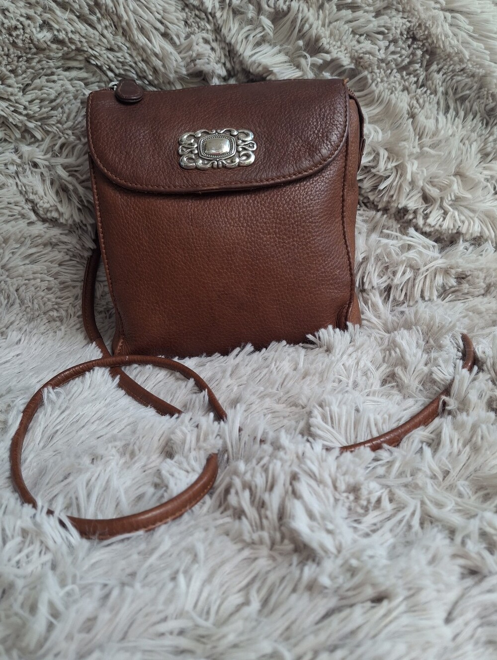 Vintage Fossil Brown Pebbled Leather Crossbody with Silver-Tone Accent